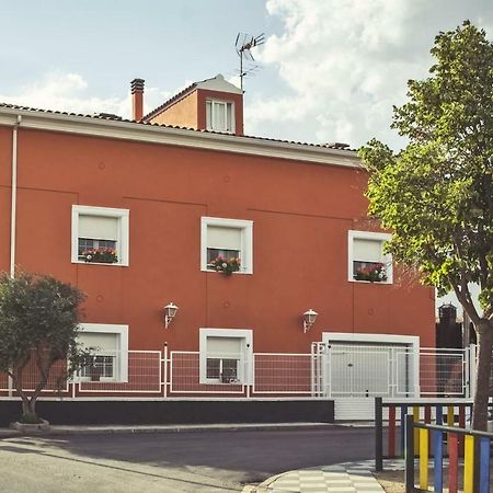 Casa Rural El Sauce. A 2,5 Km De Cuenca Capital Ноалес Экстерьер фото