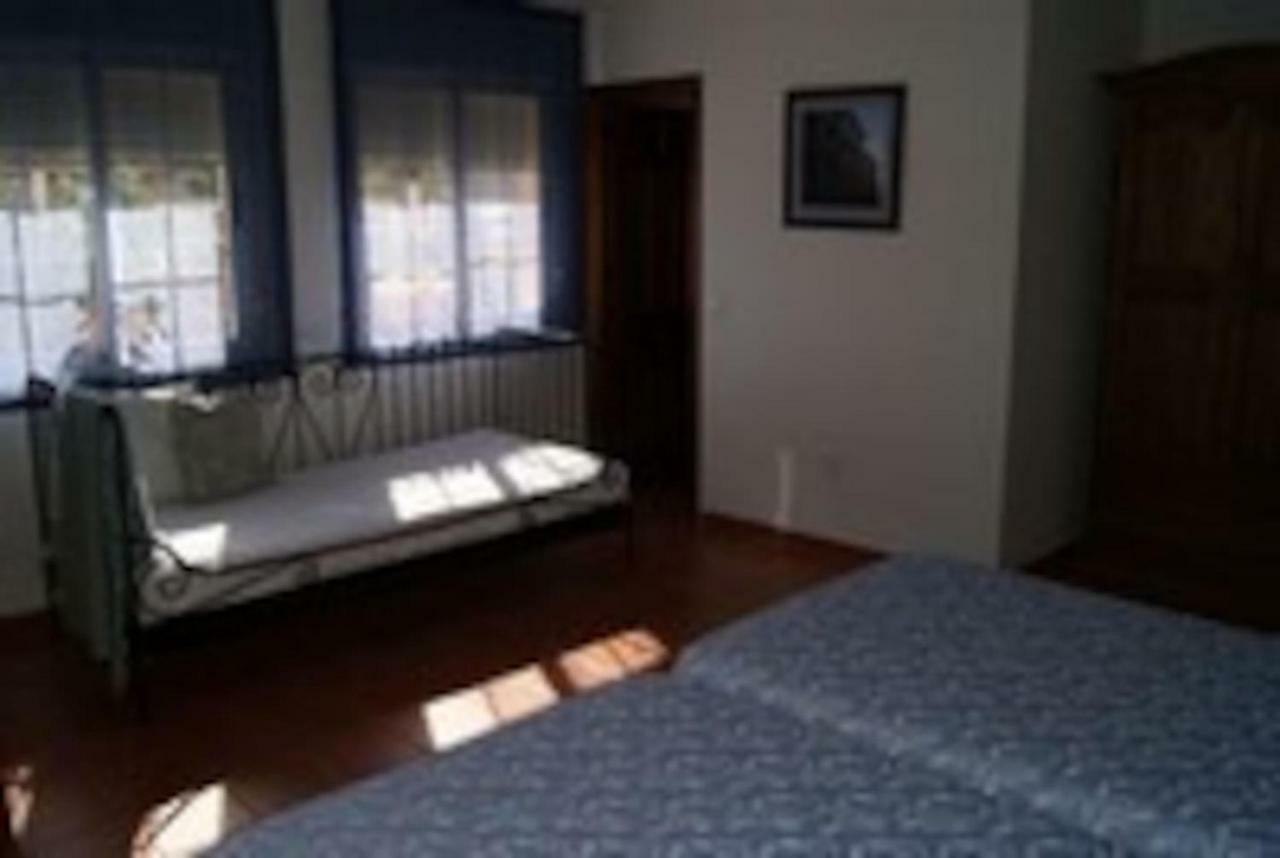 Casa Rural El Sauce. A 2,5 Km De Cuenca Capital Ноалес Экстерьер фото