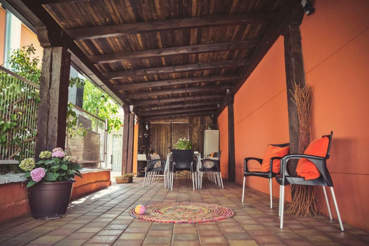Casa Rural El Sauce. A 2,5 Km De Cuenca Capital Ноалес Экстерьер фото