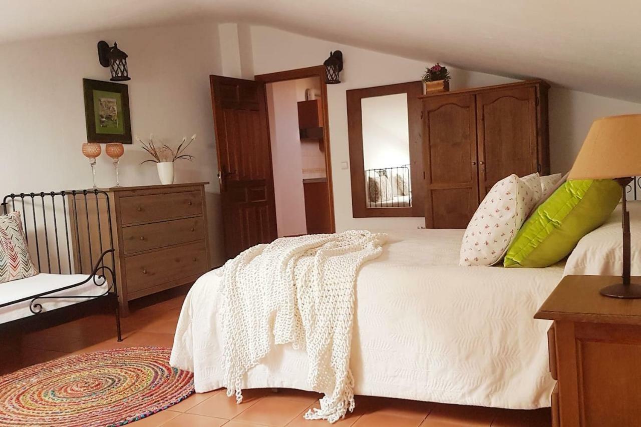Casa Rural El Sauce. A 2,5 Km De Cuenca Capital Ноалес Экстерьер фото